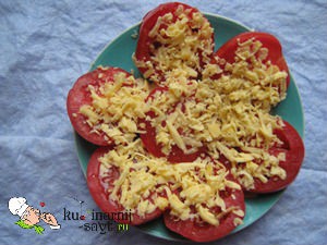 pomidory-pod-syrom-03 Помидоры под сыром на закуску